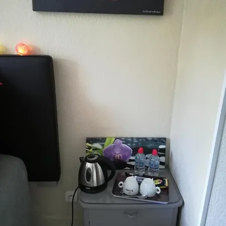 D'hotes A 5mn Des Plages ホームステイ